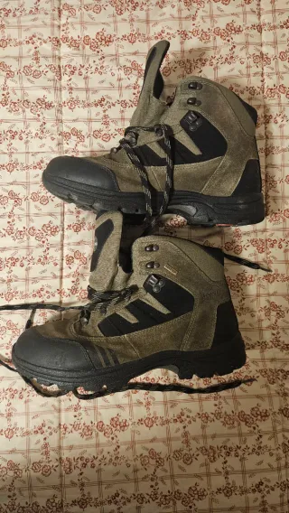 Botas de montaña Le Chameau verdes y negras