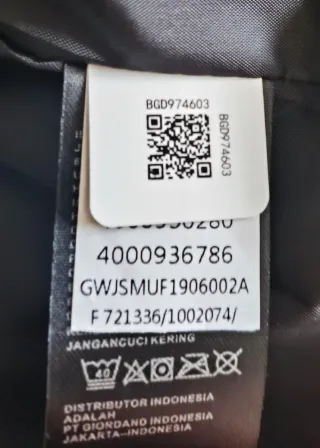 The North Face Nuptse Hombre Negro