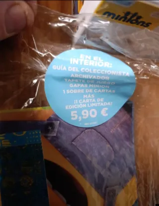 25 Sobres Cromos + Archivador Minions + tin metal