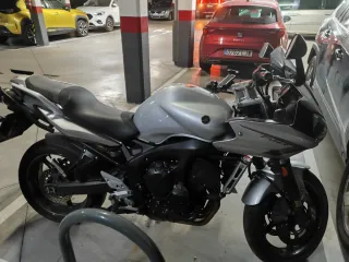 Yamaha FZ6 S2 Plata