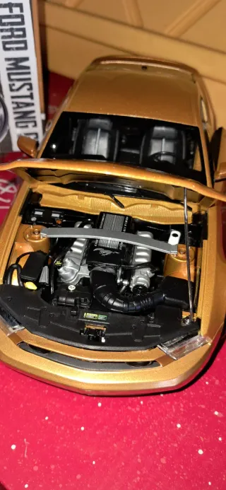 Mustang GT Greenlight 1:18