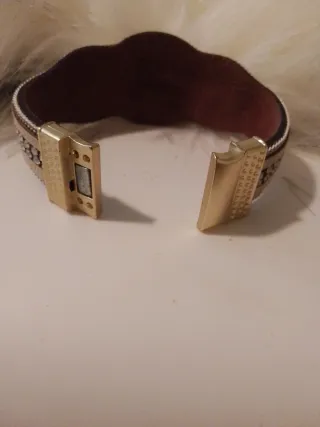 Pulsera Cuero Artesanal con Cuarzos Reales
