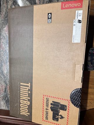 Lenovo ThinkBook 16 G8 Gris