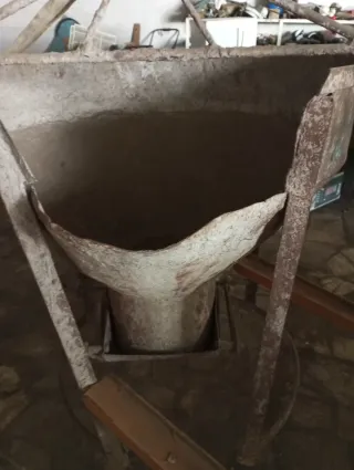 Cubeta para hormigón