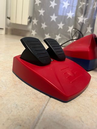 Volante Mario Kart Switch con pedales