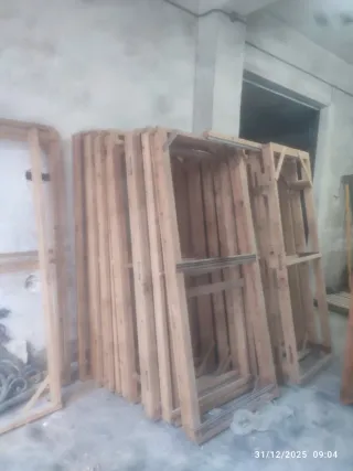Marcos de madera para puertas