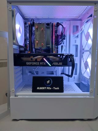 PC Gaming RTX 2060, 32gb RAM, 512GB NVMe 14 NCLEOS