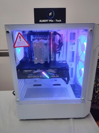 PC Gaming RTX 2060, 32gb RAM, 512GB NVMe 14 NCLEOS