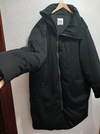 Chaqueta larga acolchada Zara Negra