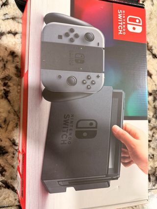 Nintendo Switch + 2 giochi