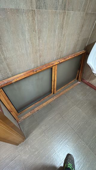 Cierre de aluminio imitación madera