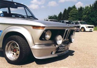 045-KIT DE FIBRA BMW 2002 TURBO