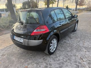 Renault Megane 1.5 dci con Garantia