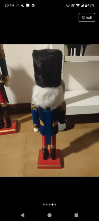 Schiaccianoci con spada