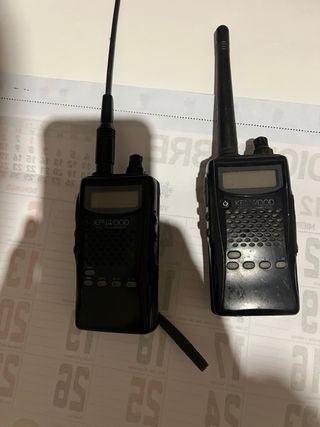 Emisora Kenwood Caza Negra