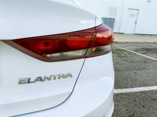 Hyundai Elantra 2018 LIBRO OFICIAL COMPLETO EXTRAS