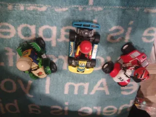 Lote 2 quat y1 cars playmobil Todos 8€