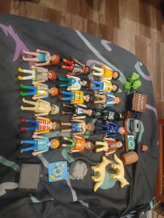 Lote 18 figuras Playmobil y accesorios Todos 11€