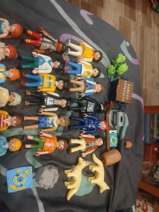 Lote 18 figuras Playmobil y accesorios Todos 11€