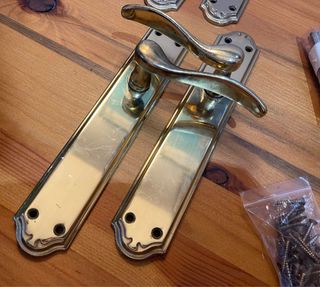 Pack manetas manillas puertas doradas