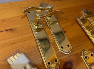 Pack manetas manillas puertas doradas