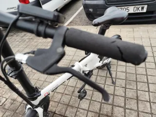 Bicicleta Eléctrica Plegable Blanca