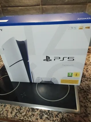 Console PlayStation 5 PS5 Bianca e Nera