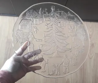 Plato bandeja de cristal con escena navideña