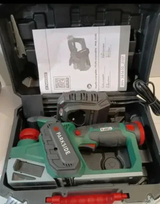 Cepilladora de madera a batería Parkside