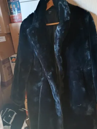 Pelliccia sintetica nera