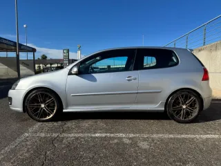 Volkswagen Golf 2005
