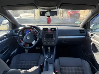 Volkswagen Golf 2005