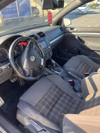 Volkswagen Golf 2005