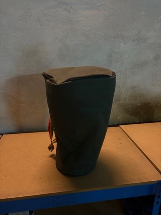 Bongo comprado en África con funda