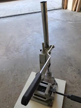 Soporte Taladro Vertical con Tornillo