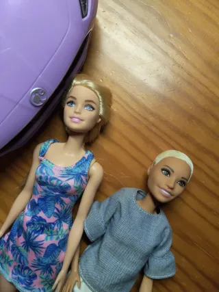 Coche Barbie con 2 Barbies