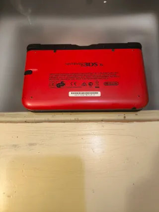 Nintendo 3DS XL Rossa