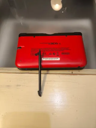 Nintendo 3DS XL Rossa