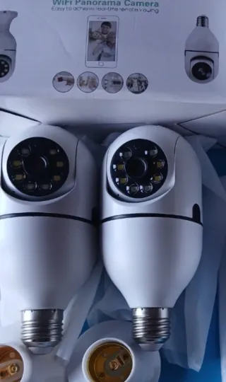 2 Cámaras IP Wifi Modelo Bombilla