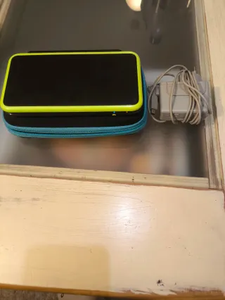 Nintendo 2DS XL Verde Lima