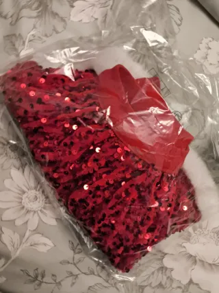 Falda de lentejuelas roja