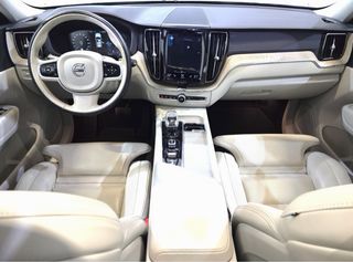 Volvo XC60 2022