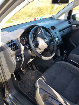 Volkswagen Touran 2010