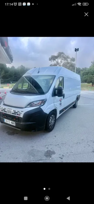 Busco trabajo de chófer paquetería con carnet b