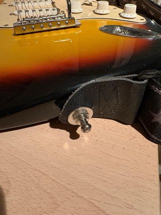 Guitarra Fender Squier Modificada