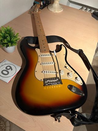 Guitarra Fender Squier Modificada