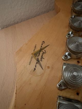 Guitarra Fender Squier Modificada