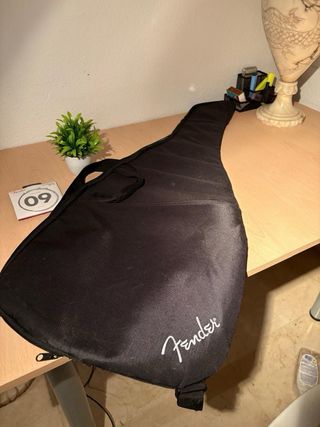 Guitarra Fender Squier Modificada