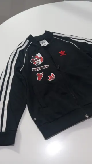 Chaqueta Adidas Disney Niño Talla 5-6 años