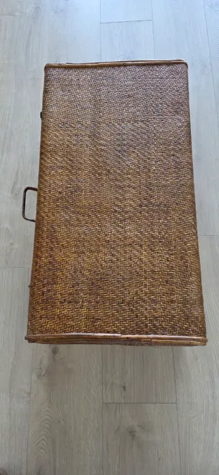 Maleta de mimbre y metal BECARA